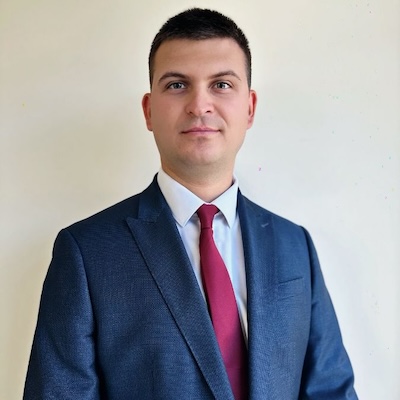 Захаров Роман